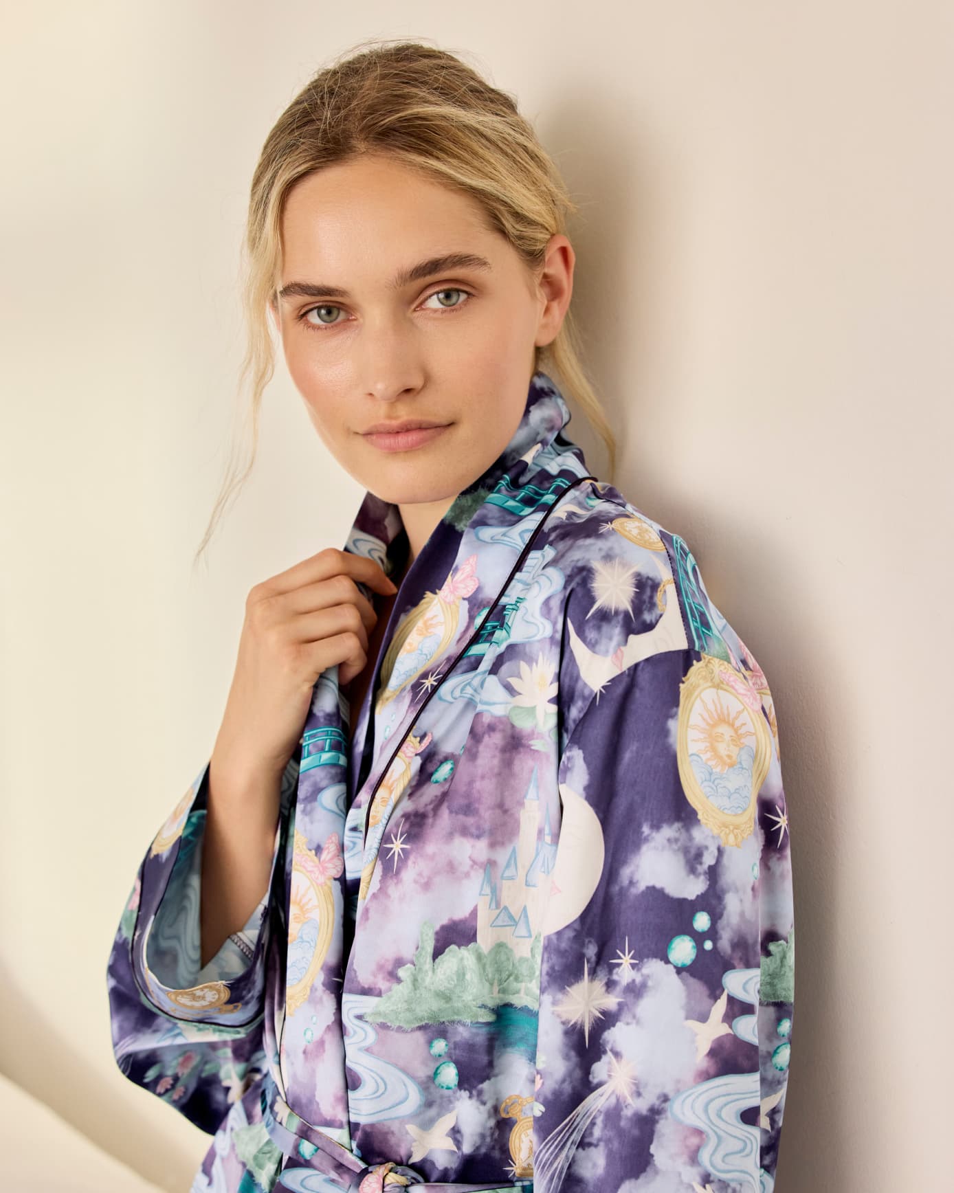 Satin Dreamscape Kingdom Print Kimono Dressing Gown