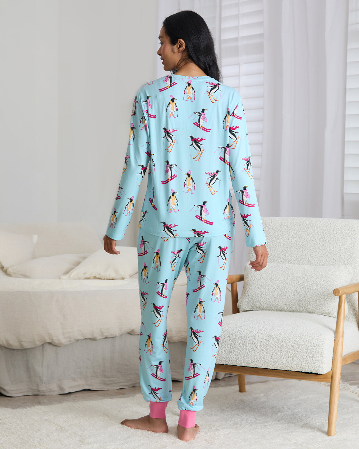 Skiing Penguins Print Long Pyjama Set