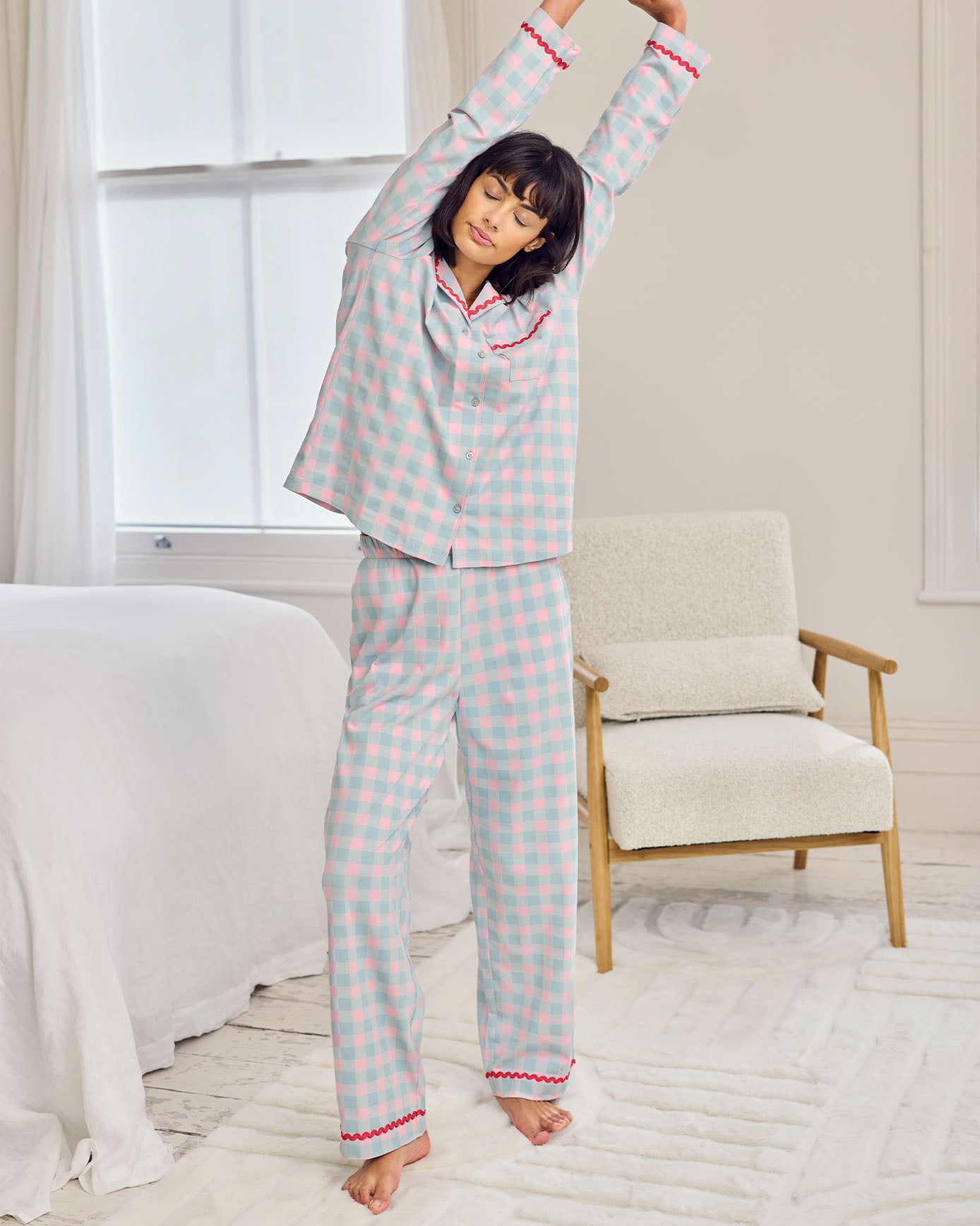 Embroidered Back Do Not Disturb Check Long Pyjama Set