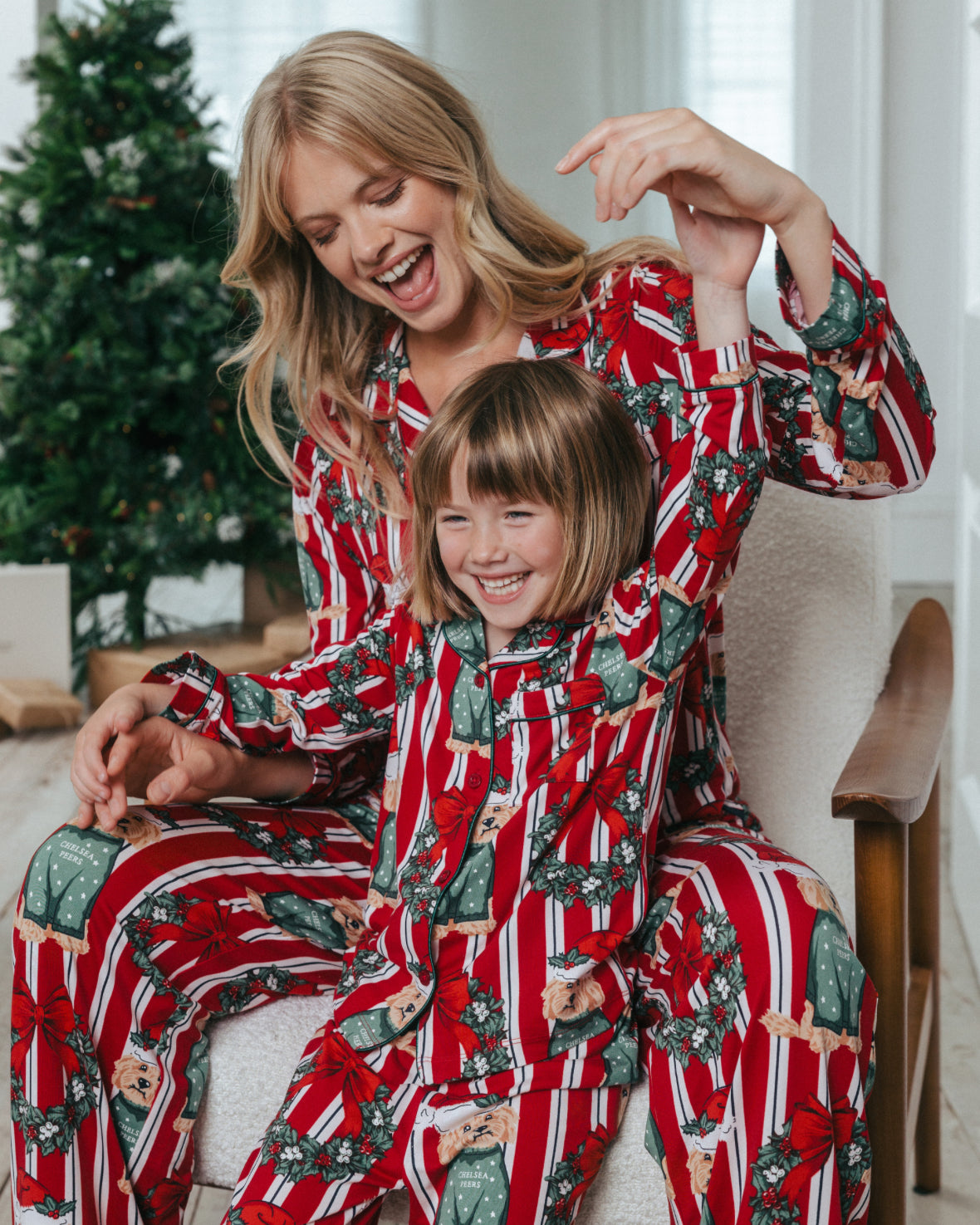 Christmas Dog & Wreath Print Long Pyjama Set