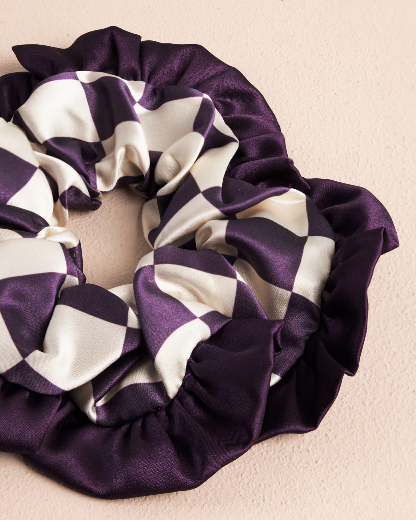 Pure Silk Checkerboard Sleep Mask & Scrunchie Gift Set