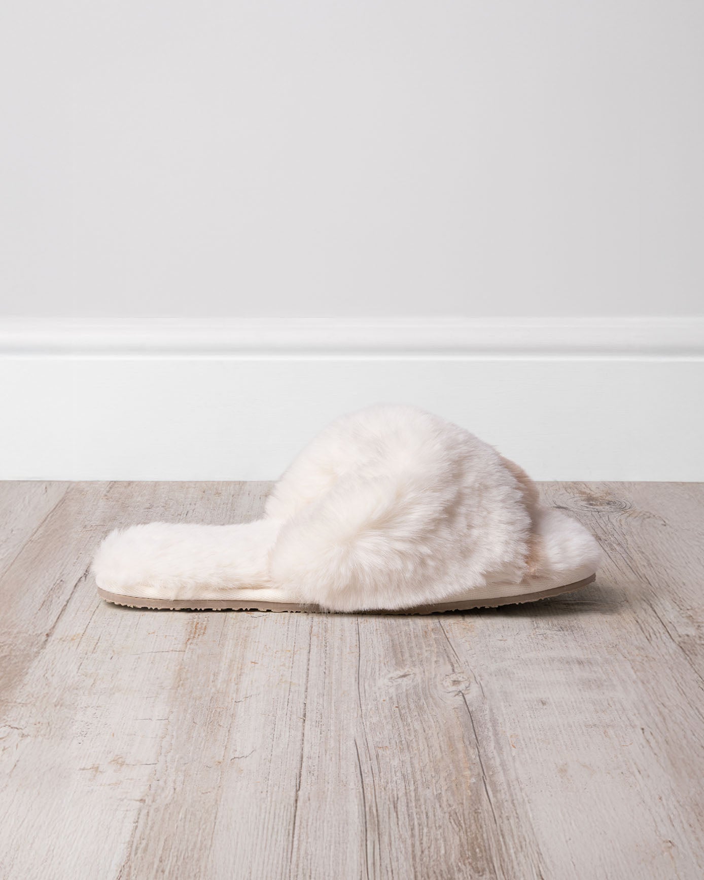 Faux Fur Cross-Over Slider Slippers - Cream & Tan