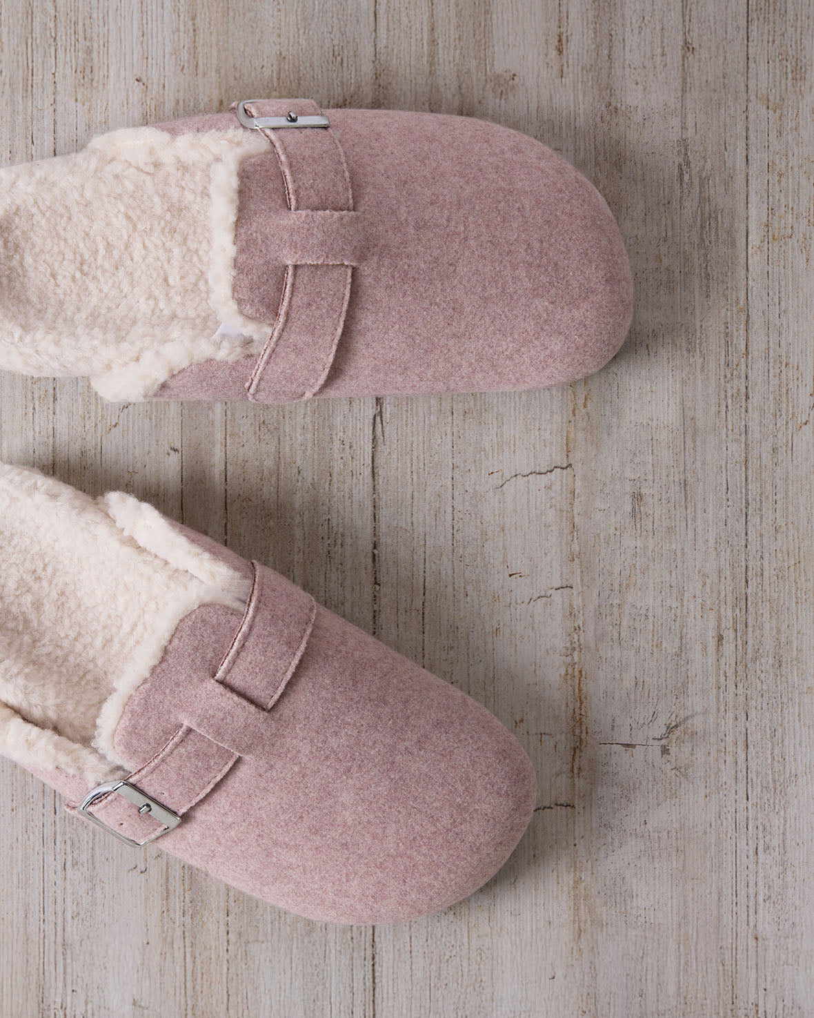 Felt Buckle Detail Shearling Clog Slippers - Pink
