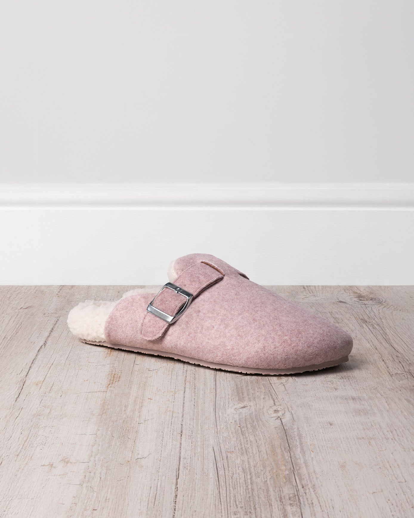 Felt Buckle Detail Shearling Clog Slippers - Pink
