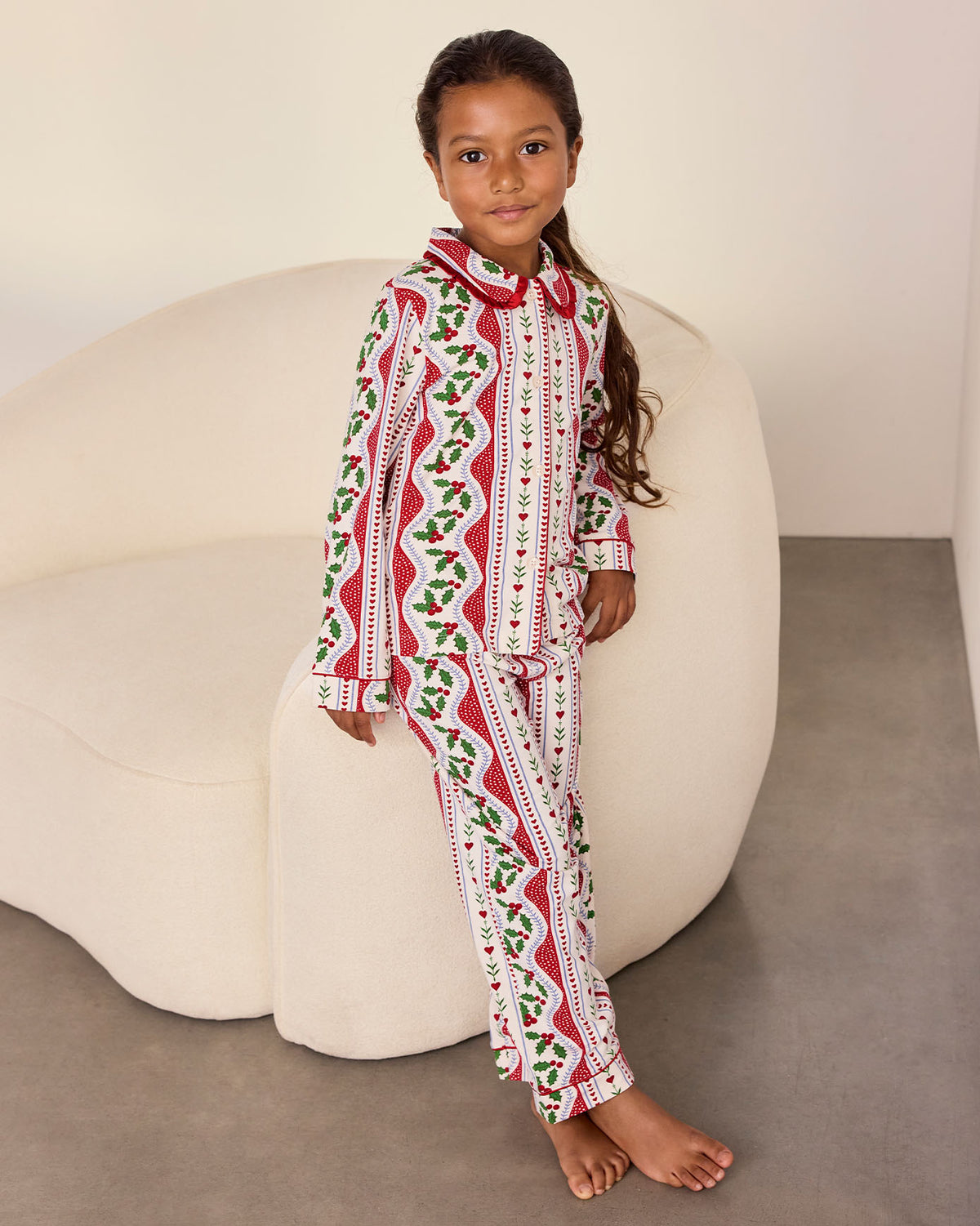 model note: Ivy is 3'7" and is wearing a UK 5-6