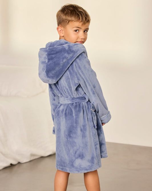 model note: Freddie is 3'8" and is wearing a UK 5-6