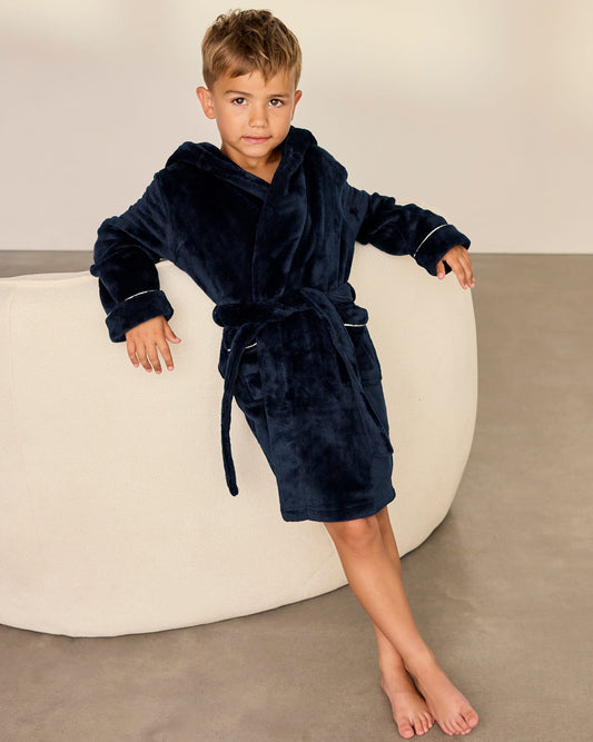 model note: Freddie is 3'8" and is wearing a UK 5-6