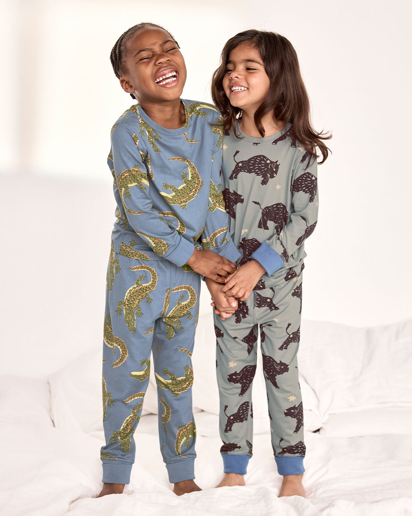 model note: (Left) Zuriel is 3'8" and is wearing a UK 5-6 (Right) Natalia is 3'7" and is wearing a size UK 5-6