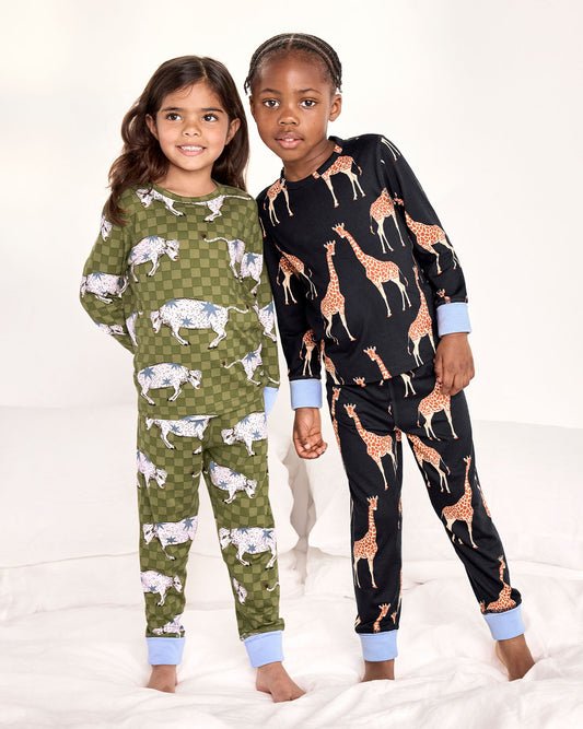 model note: (Left) Natalia is 3'7" and is wearing a size UK 5-6 (Right) Zuriel is 3'8" and is wearing a UK 5-6