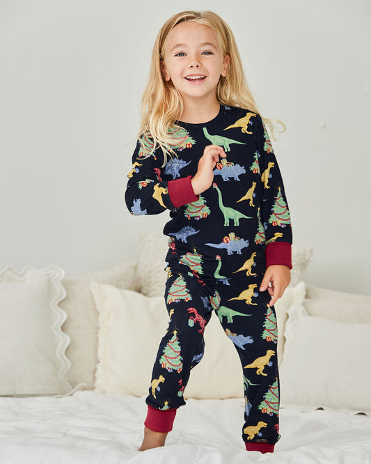 model note: Scarlett is 5 years old, 3ft 7'' and wearing size 5-6 years