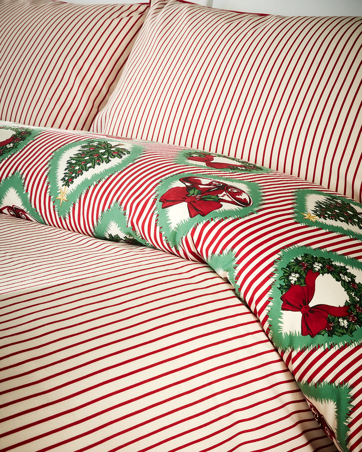 Cotton Christmas Vintage Tree & Wreath Print Bedding Set