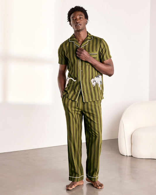 model note: George is 6'2" and is wearing a UK M