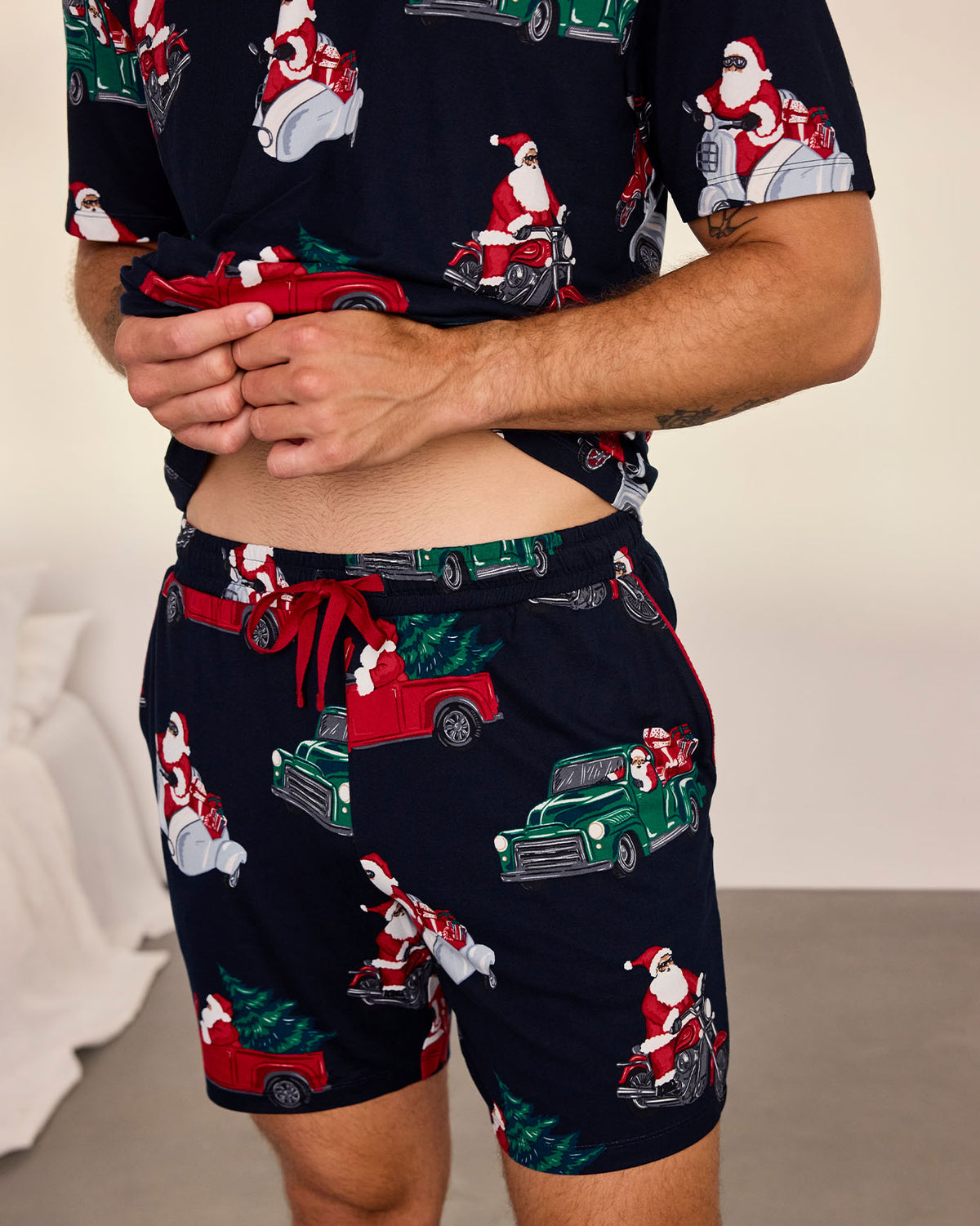 Christmas Santa Road Trip Print Short Pyjama Set