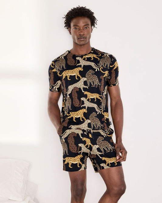 model note: George is 6'2" and is wearing a UK M