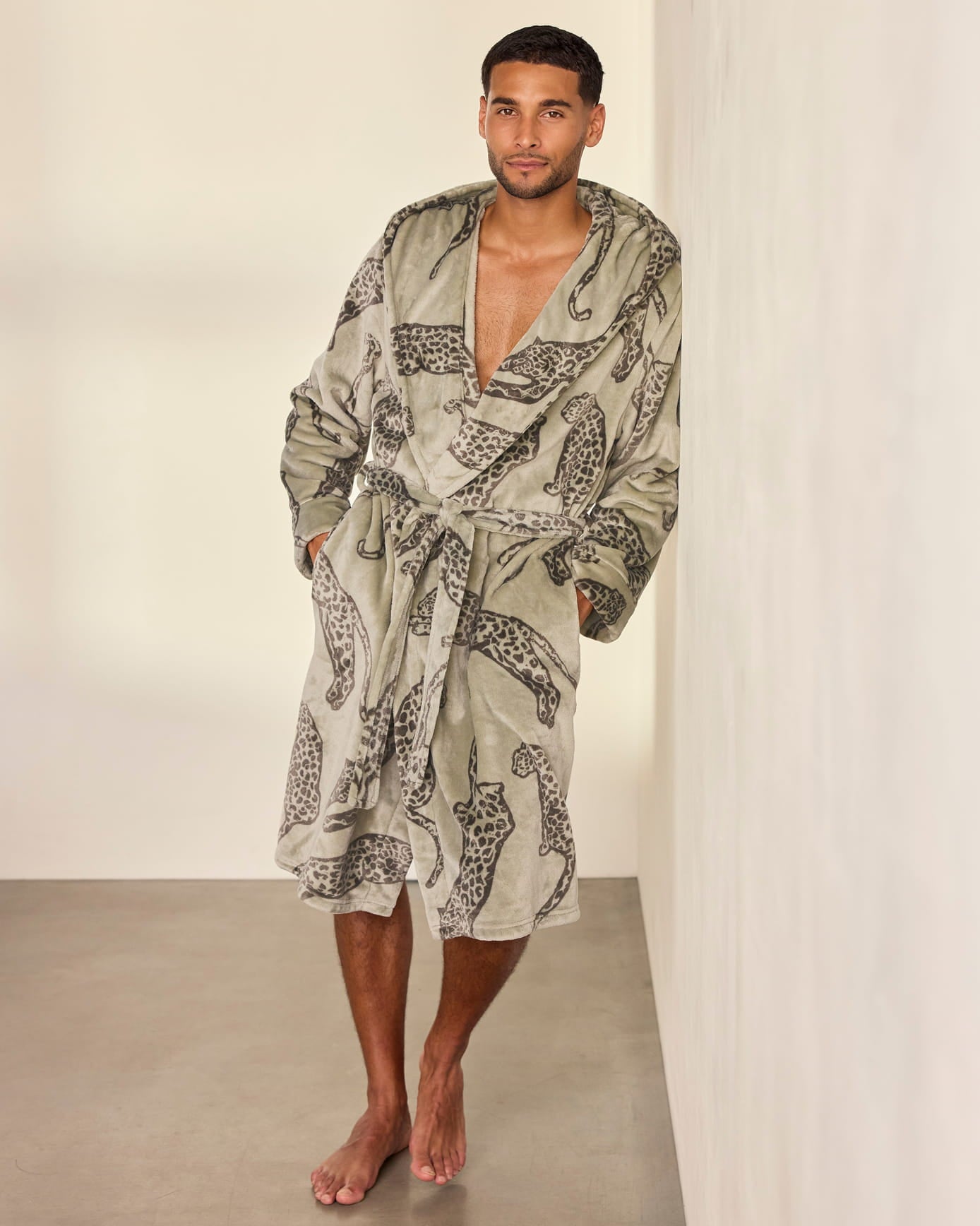 Fleece Lino Cut Leopard Print Hooded Dressing Gown - Khaki