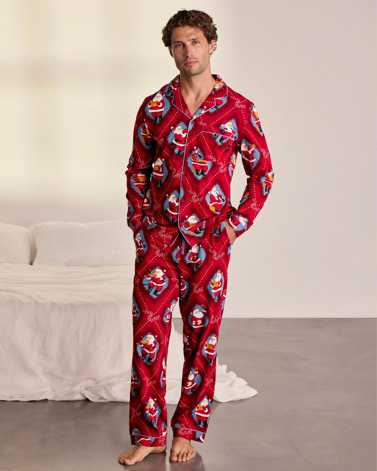 model note: Declan is 6'1" and is wearing a UK M