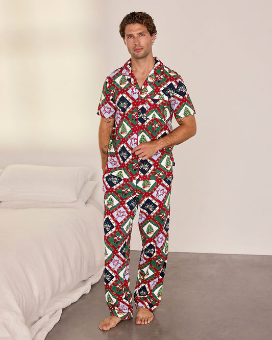 model note: Declan is 6'1" and is wearing a UK M