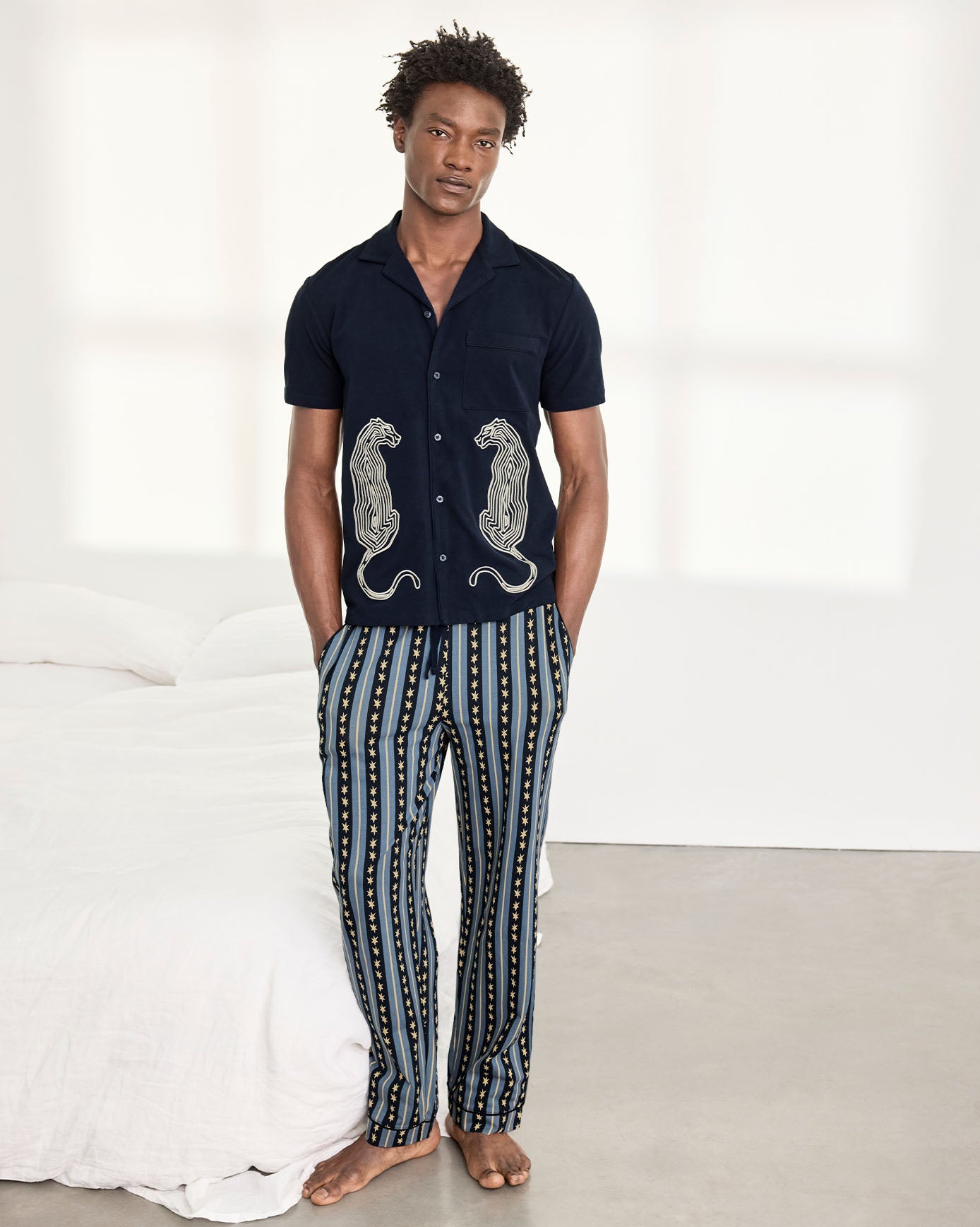 model note: George is 6'2" and is wearing a UK M