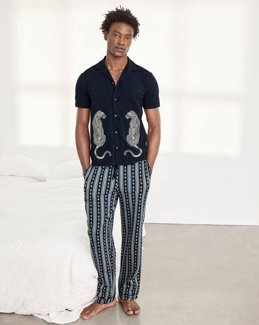 model note: George is 6'2" and is wearing a UK M