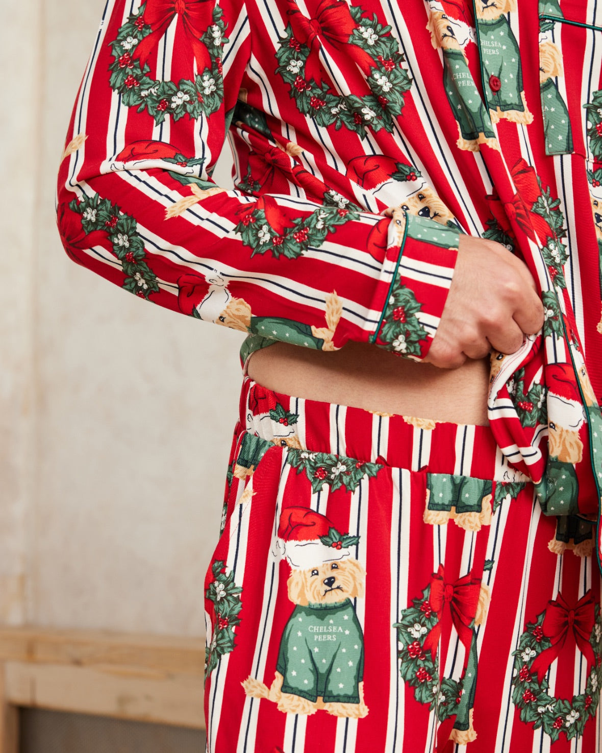 Christmas Dog & Wreath Print Long Pyjama Set