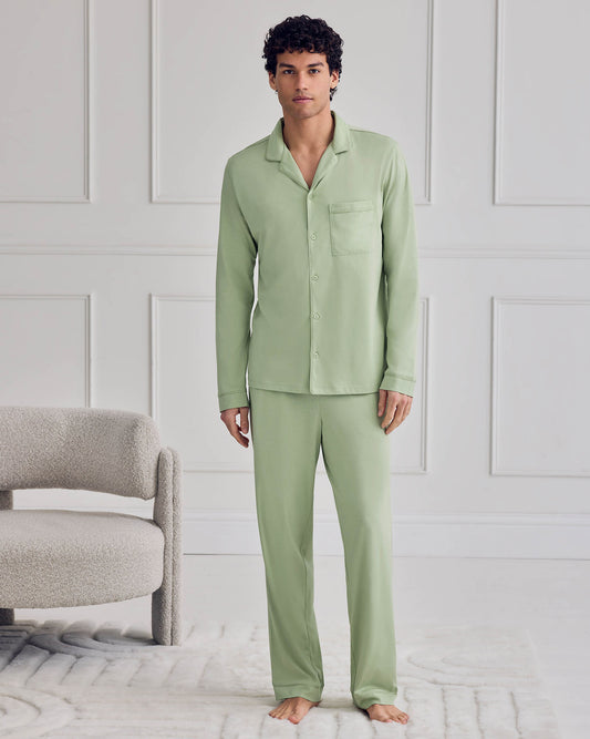 model note: Marlow is 6'2" and is wearing a UK M