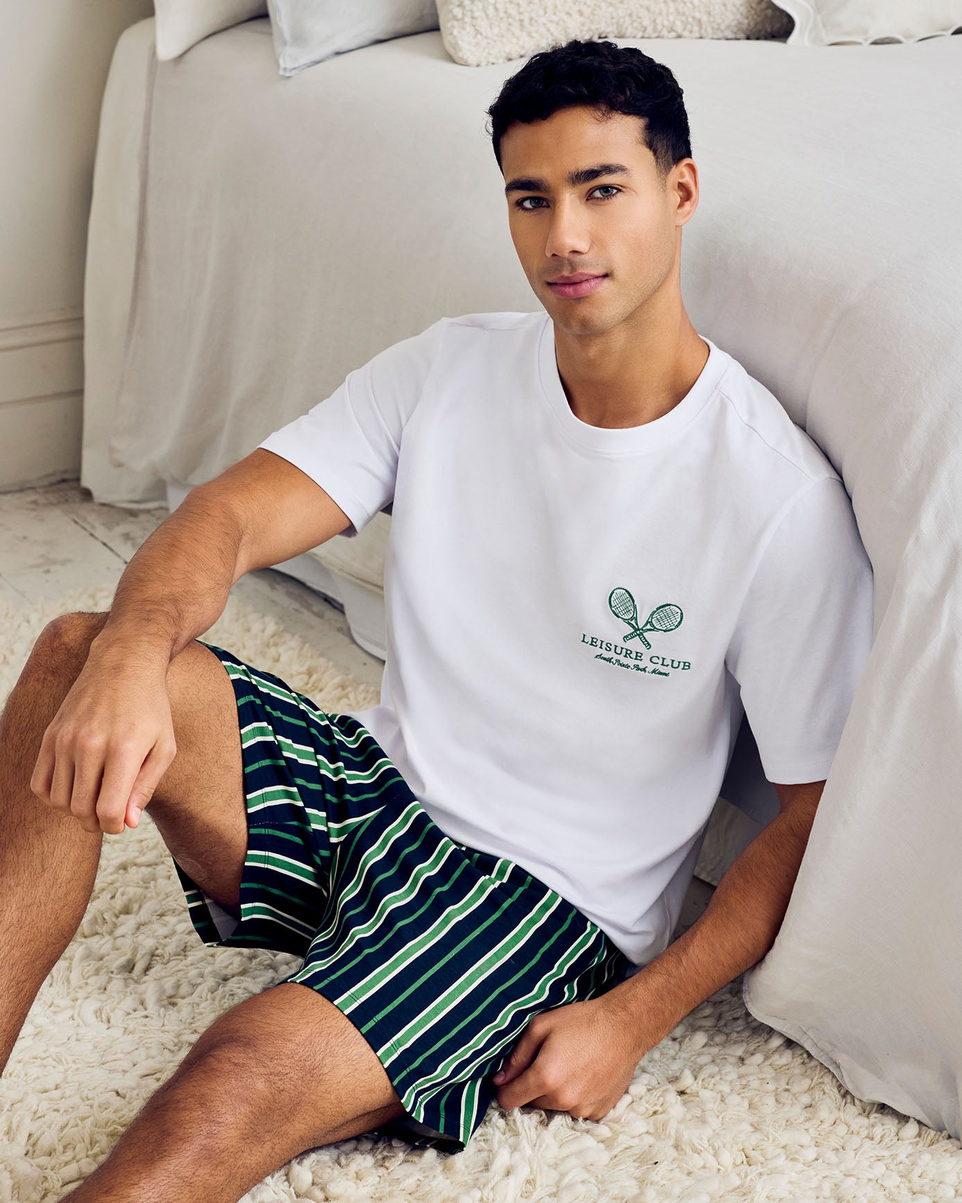 model note: Blake is 6ft and is wearing size M 