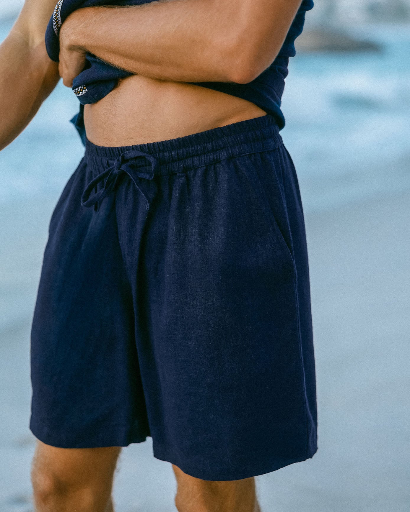 model note: Luc is 6’0” and is wearing a size M