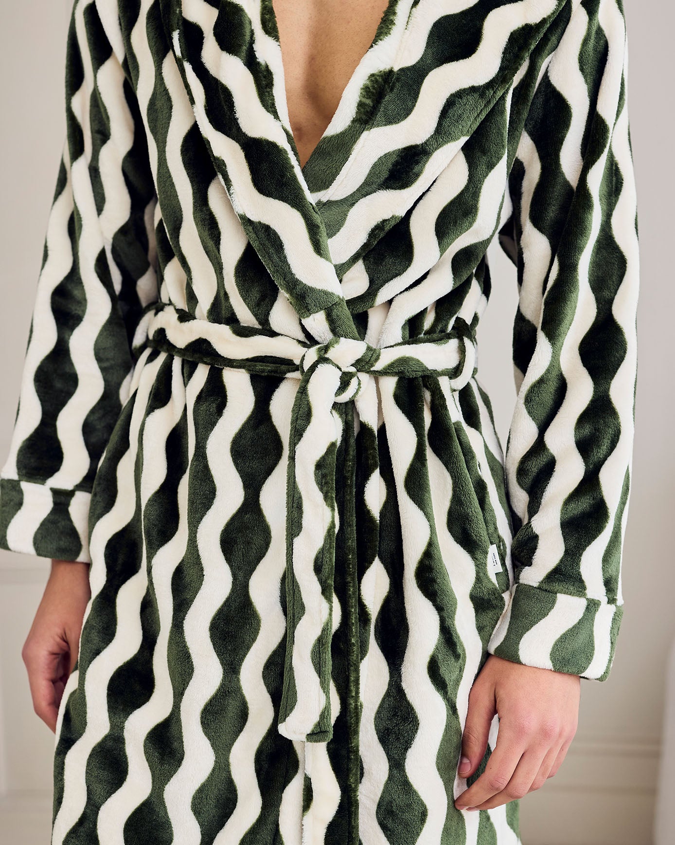 Fleece Wavy Stripe Hooded Dressing Gown