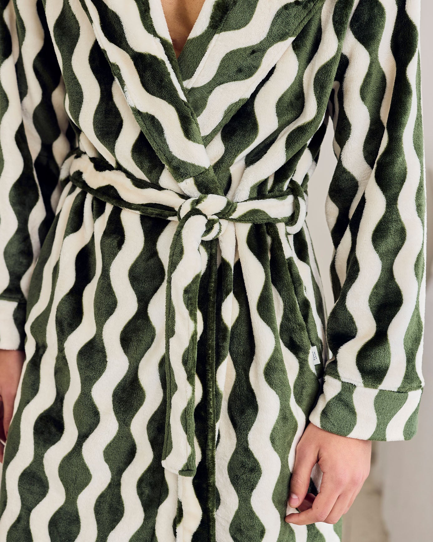 Fleece Wavy Stripe Hooded Dressing Gown