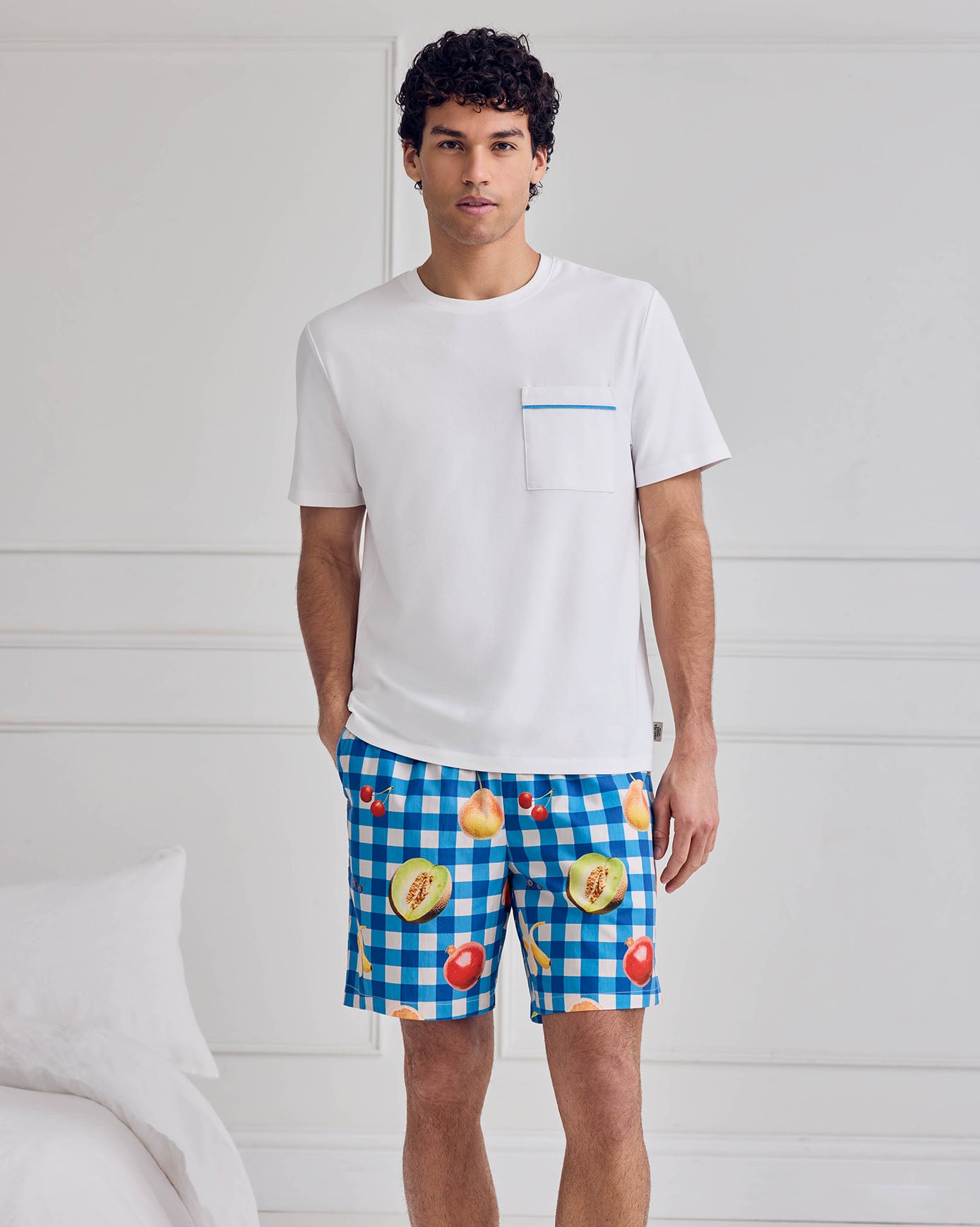 model note: Marlow is 6'2" and is wearing a UK M