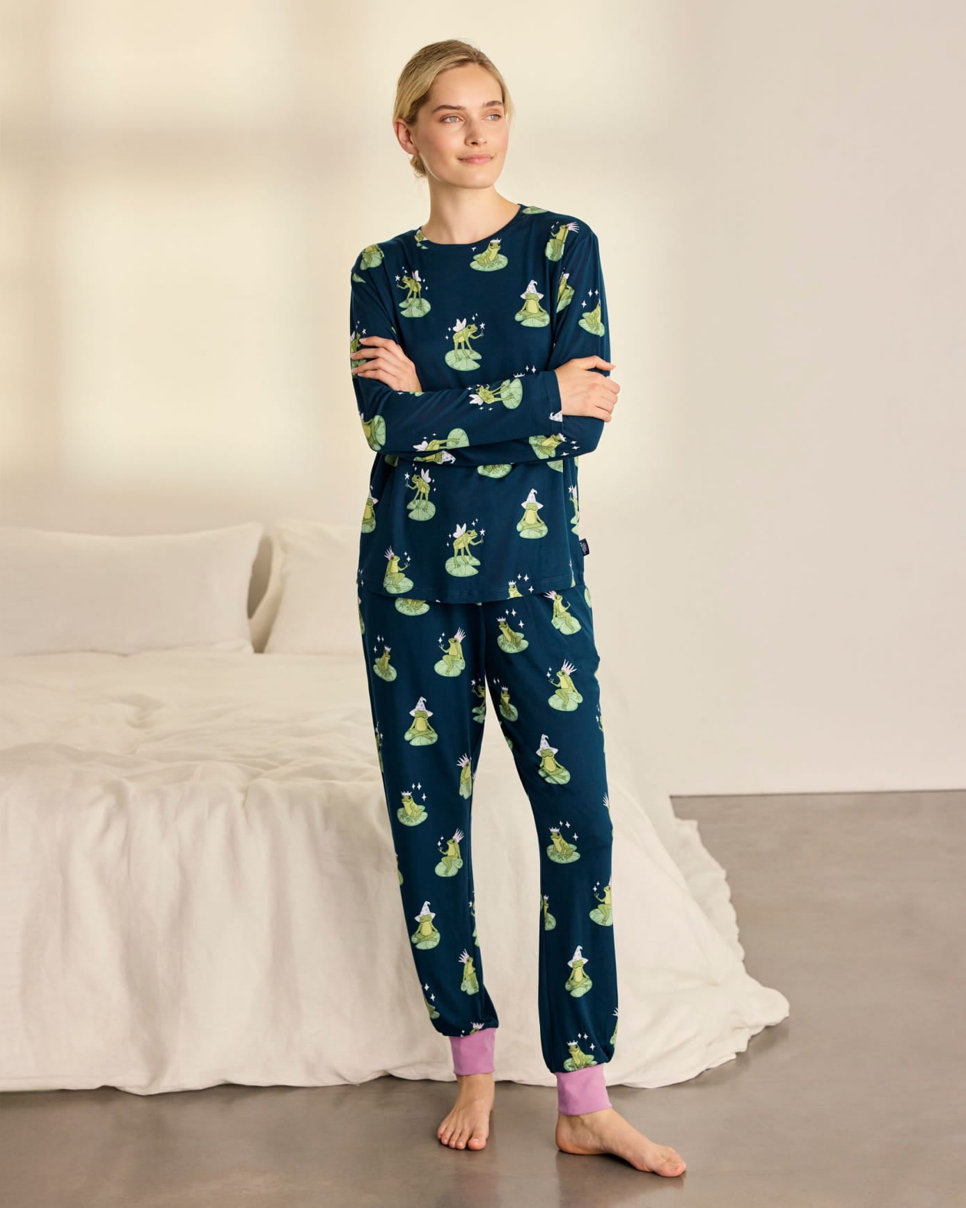 model note: Laura is 5'8.5" and is wearing a UK 10