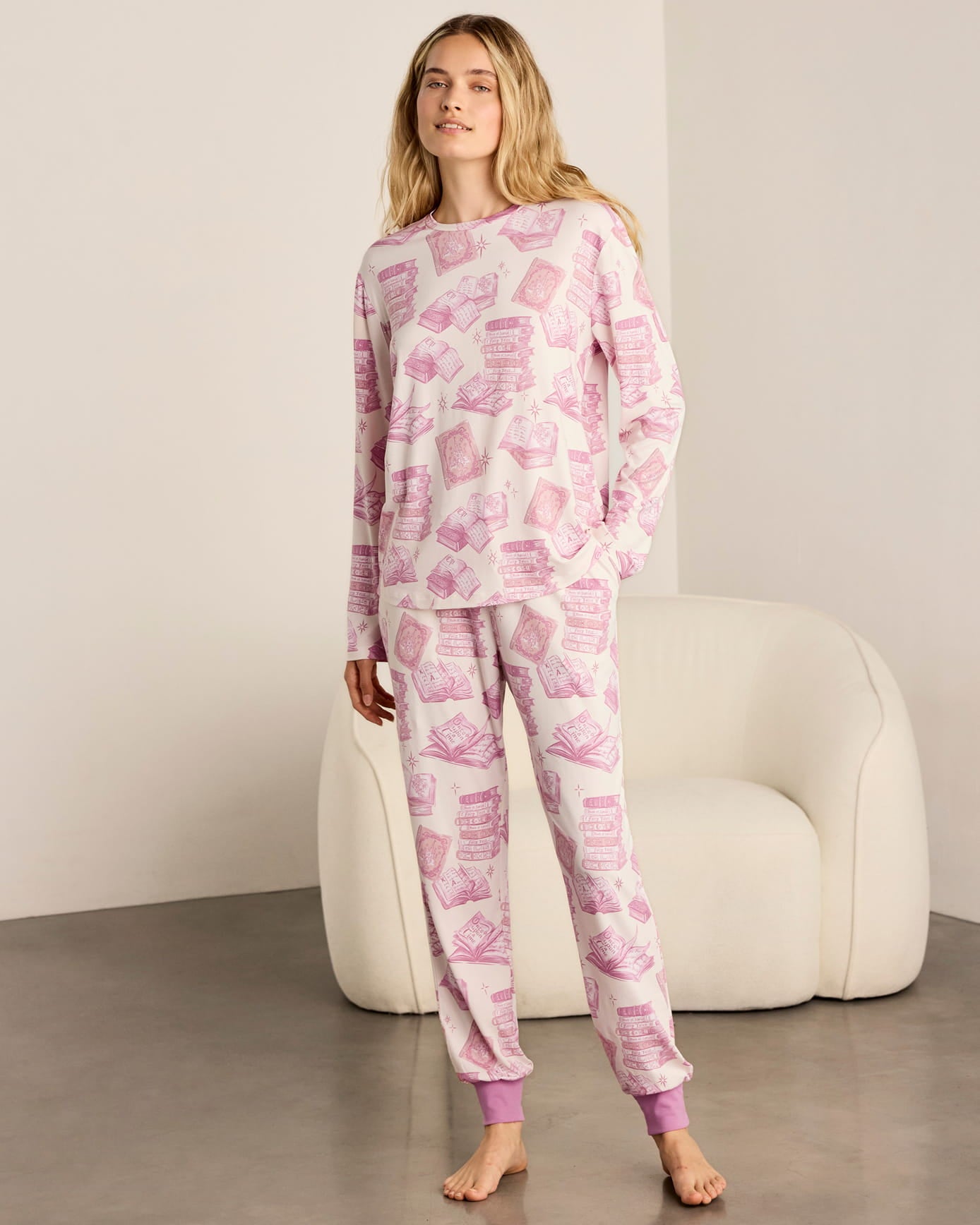 Bedtime Stories Print Long Pyjama Set