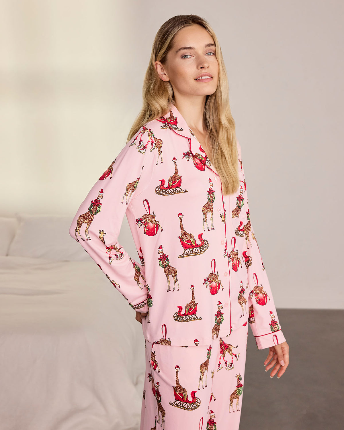 Christmas Giraffe Print Long Pyjama Set - Pink