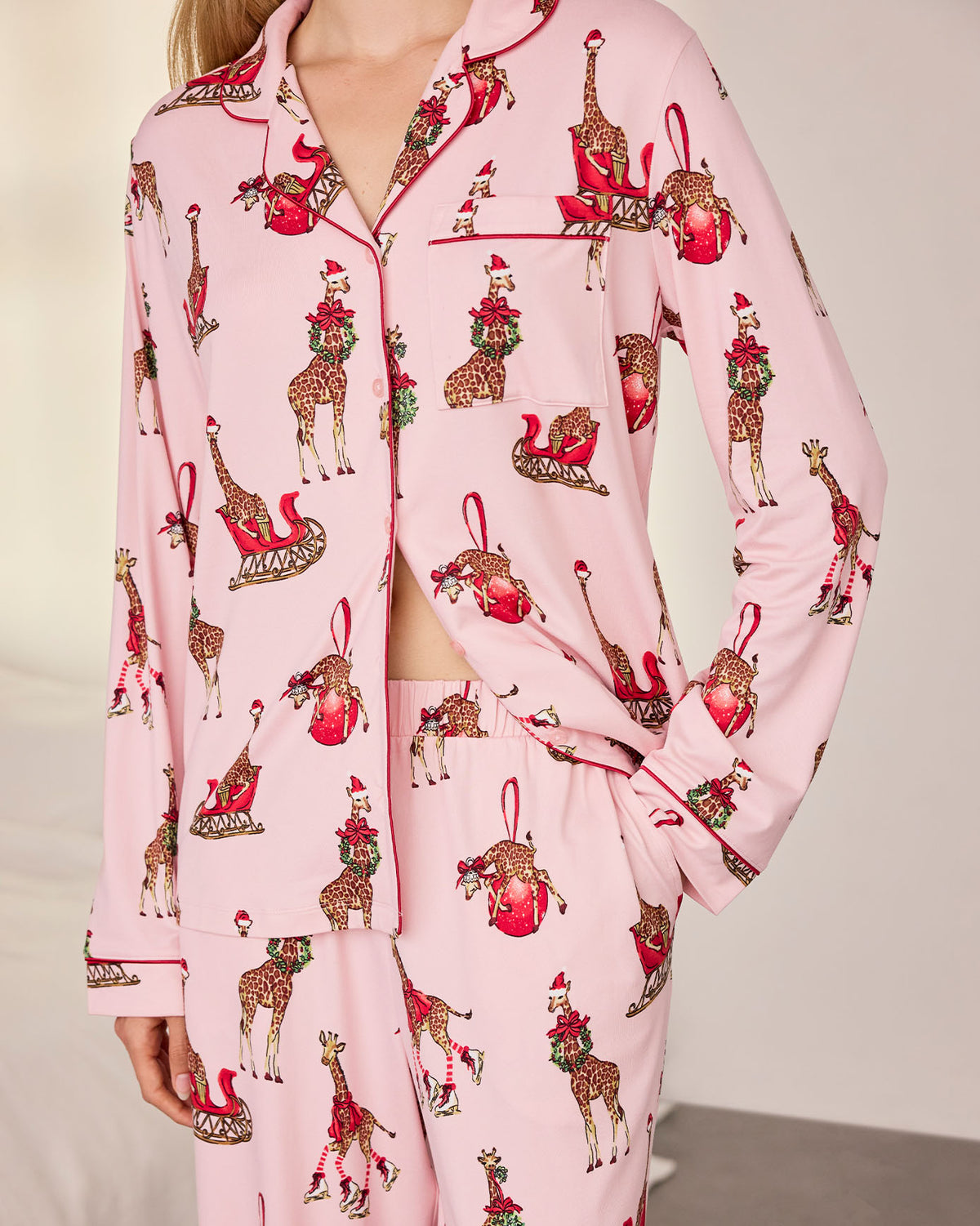 Christmas Giraffe Print Long Pyjama Set - Pink