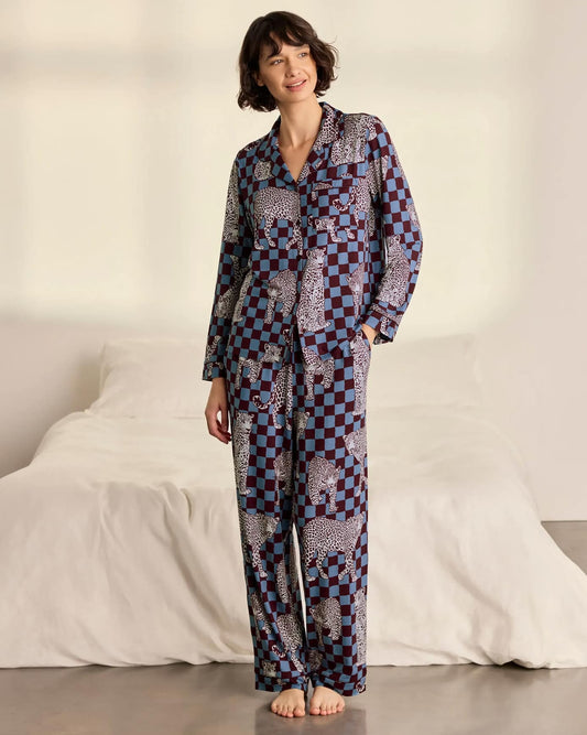 model note: Sara is 5'10" and is wearing a UK 10