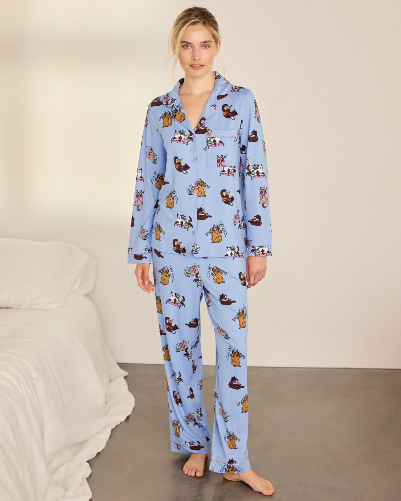 model note: Laura is 5'8.5" and is wearing a UK 10