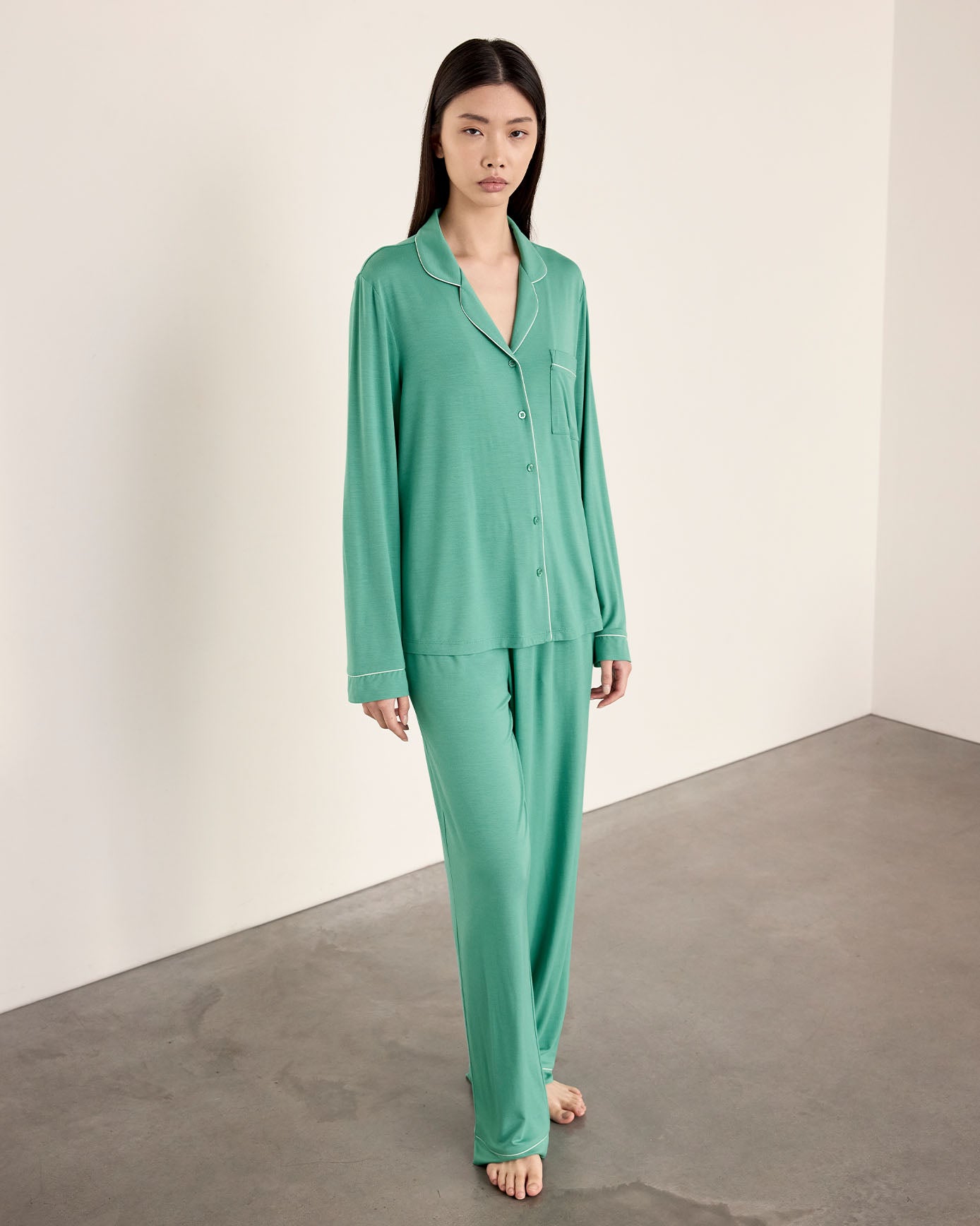 model note: Jiaya is 5'8" and is wearing a UK 10