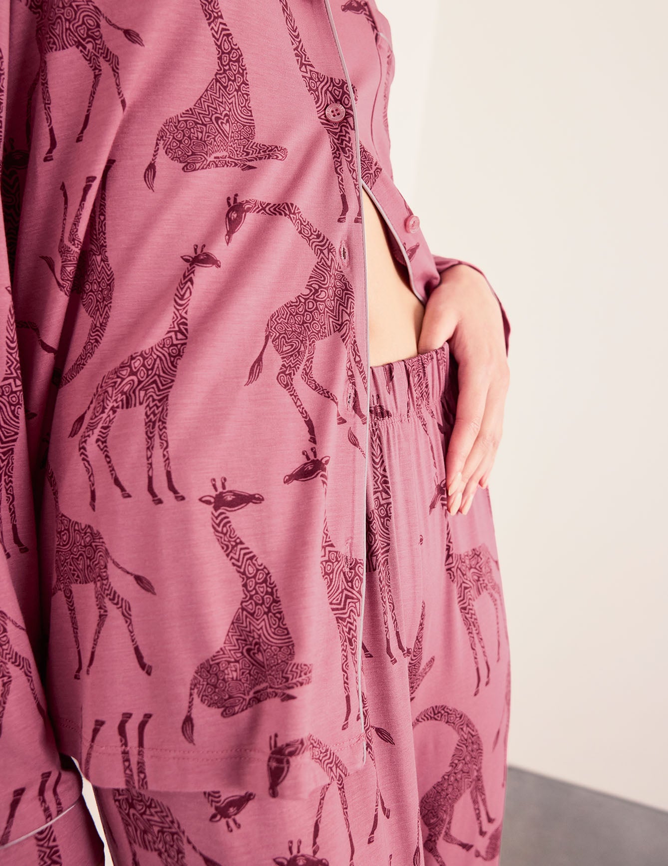 TENCEL™ Modal Tonal Giraffe Print Long Pyjama Set