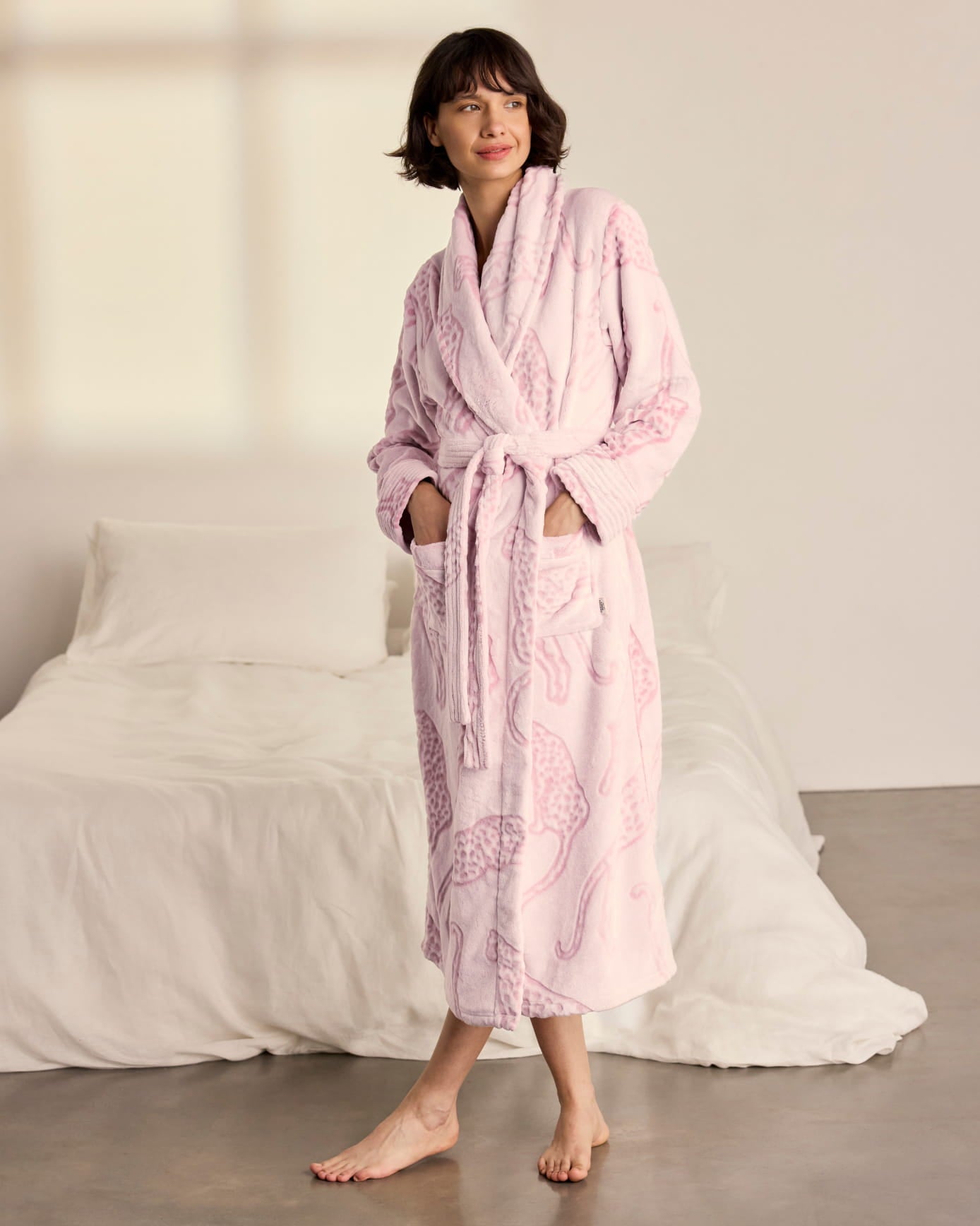 model note: Sara is 5'10" and is wearing a UK 10