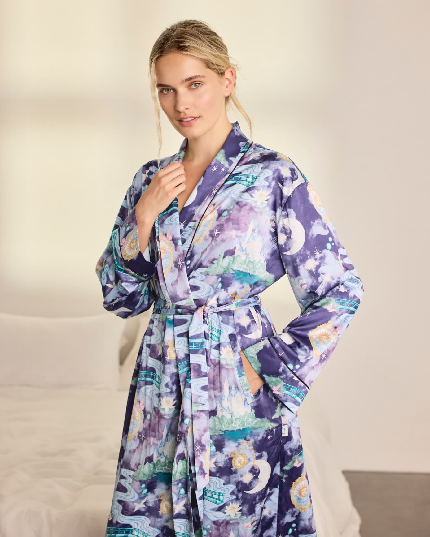 Satin Dreamscape Kingdom Print Kimono Dressing Gown