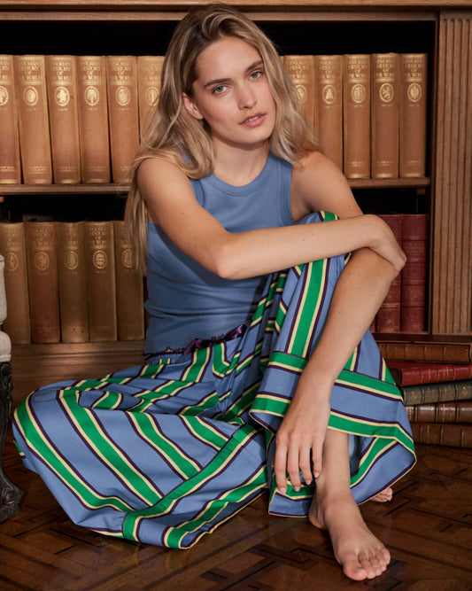 model note: Laura is 5'8.5" and is wearing a UK 10