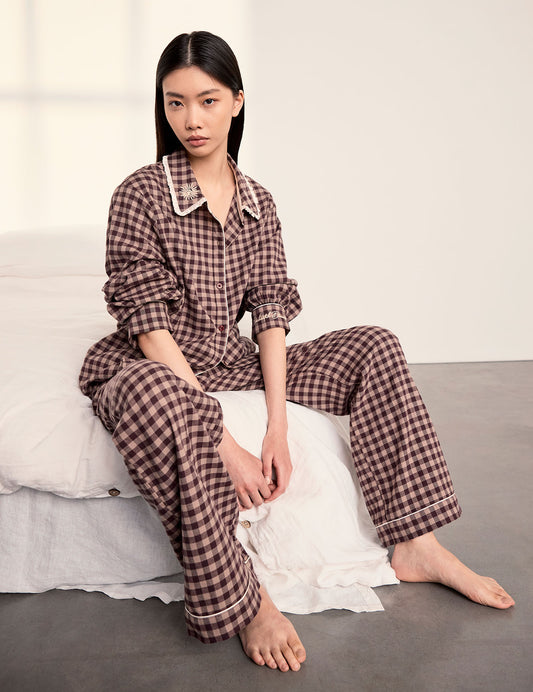 model note: Jiaya is 5'8" and is wearing a UK 10