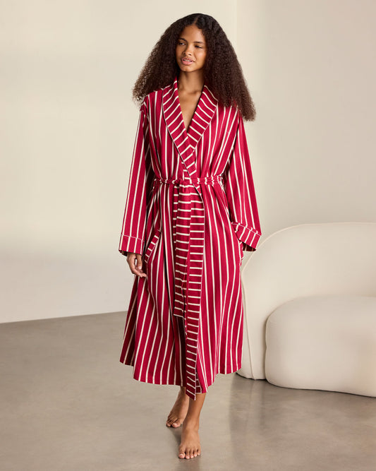 model note: Valeria is 5'7" and is wearing a UK 10