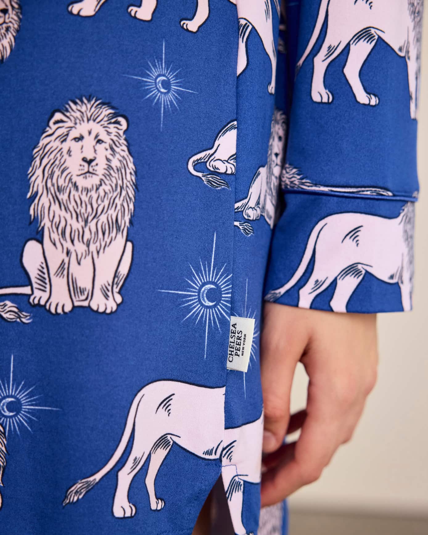Moonlit Lion Print Nightshirt