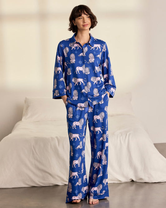 model note: Sara is 5'10" and is wearing a UK 10