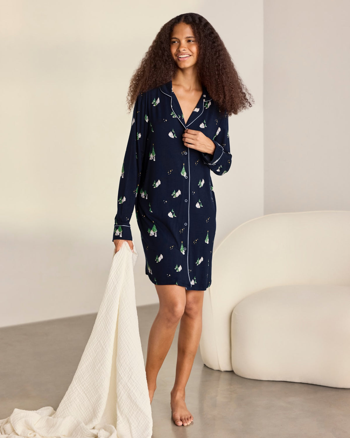 model note: Valeria is 5'7" and is wearing a UK 10