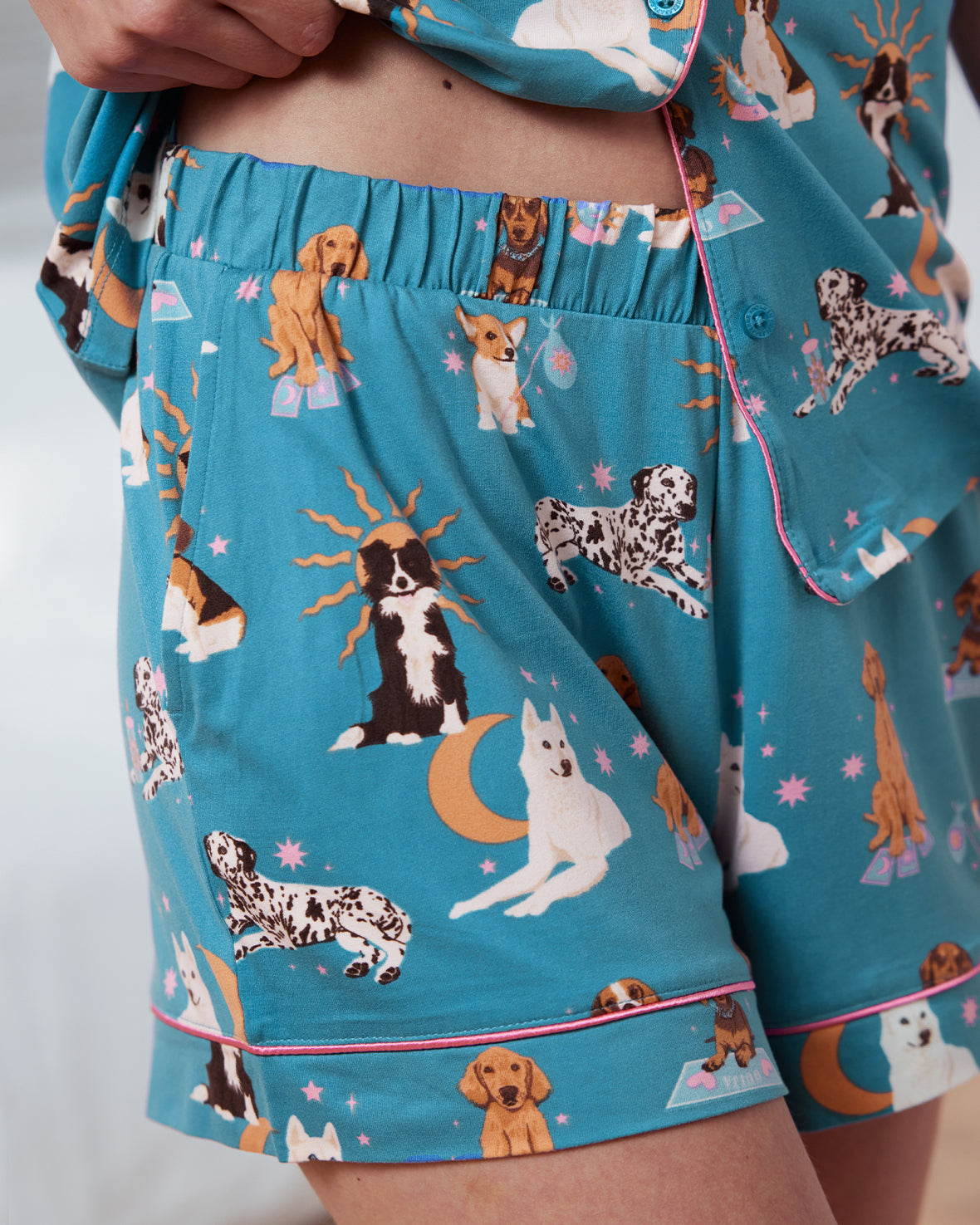 Mystic Dogs Print Short Pyjama Set