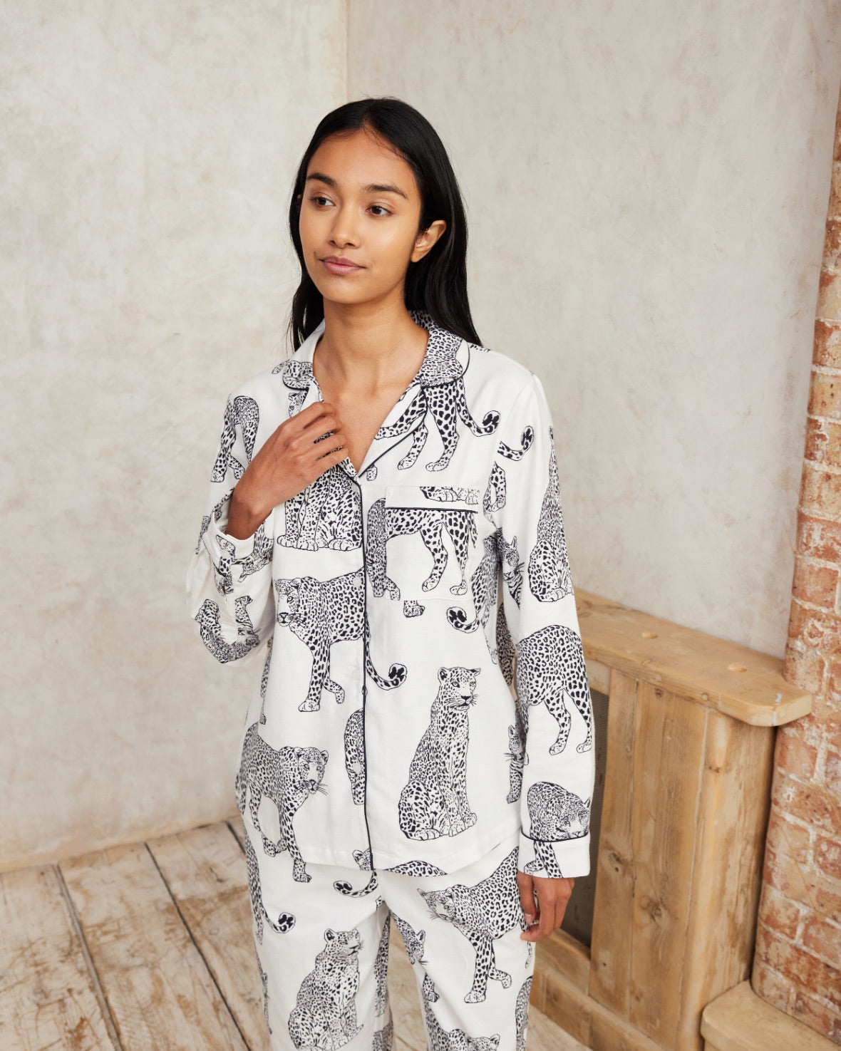 Organic Cotton Leopard Print Long Pyjama Set - Monochrome