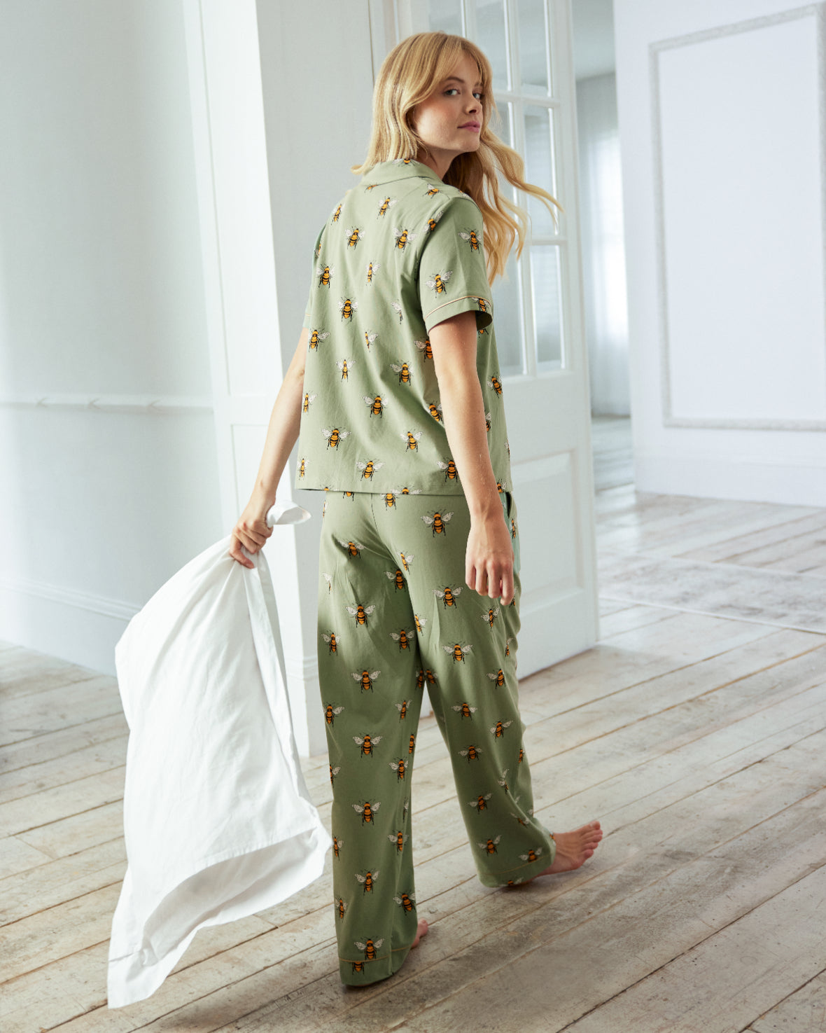 Organic Cotton Bee Print Long Pyjama Set - Olive