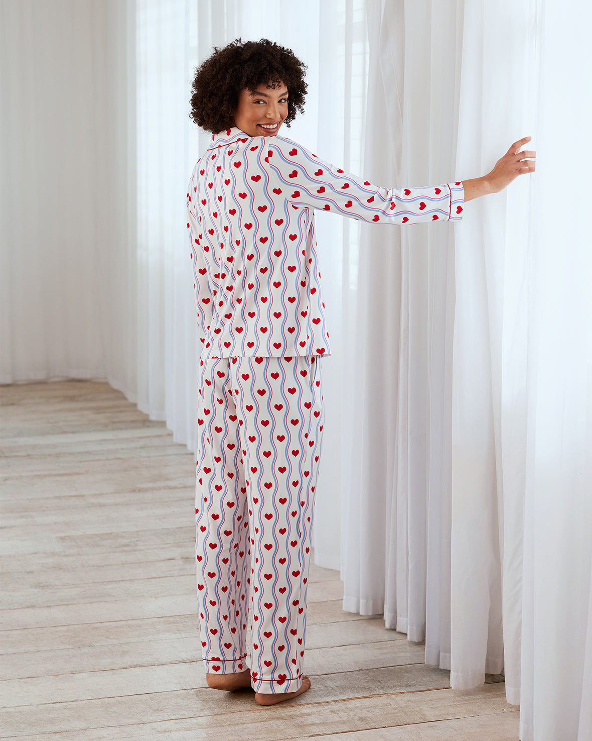 Wavy Stripe Heart Print Long Pyjama Set